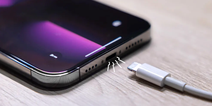 為iPhone充電